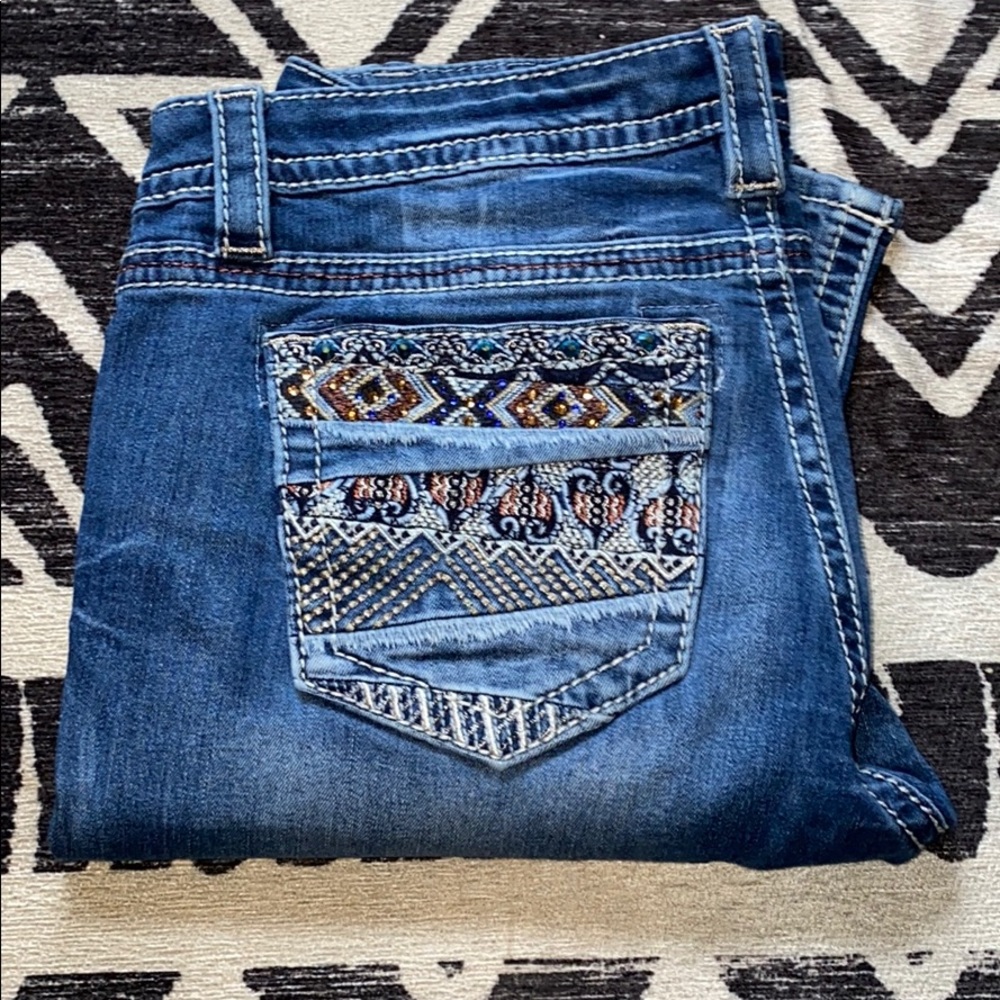 Women’s Miss Me boot cut jean